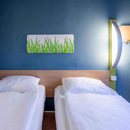 B&B Hotel Giessen-Linden Linden  外观 照片